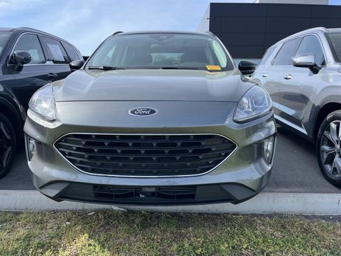 Used 2022 Ford Escape SEL w/ SEL Stealth AWD Package image 6