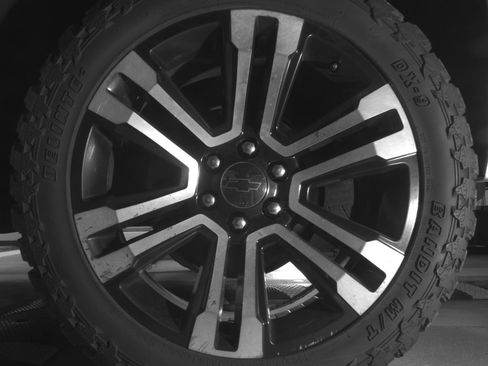 Used 2018 Chevrolet Tahoe Premier RWD image 12