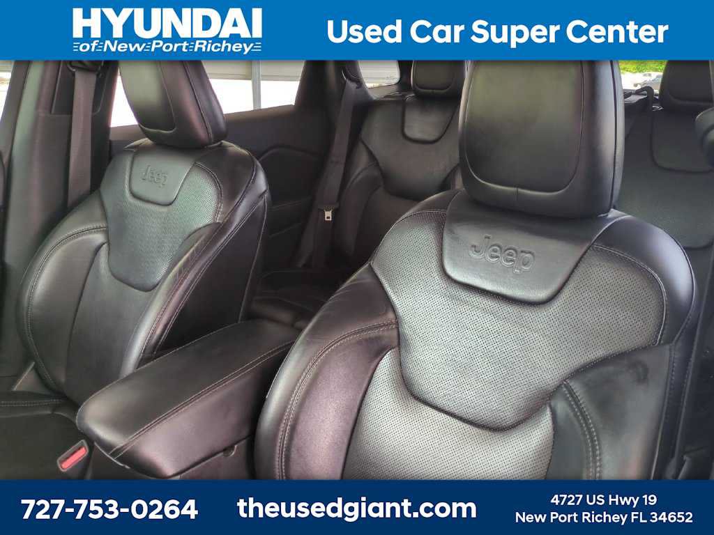Used 2019 Jeep Cherokee Limited FWD image 7