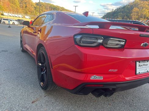 Used 2020 Chevrolet Camaro SS image 9