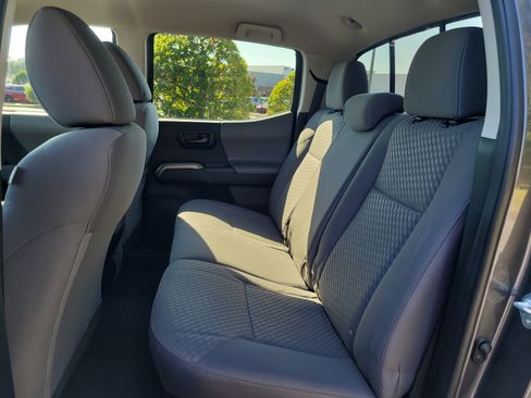 Certified 2021 Toyota Tacoma SR5 image 14