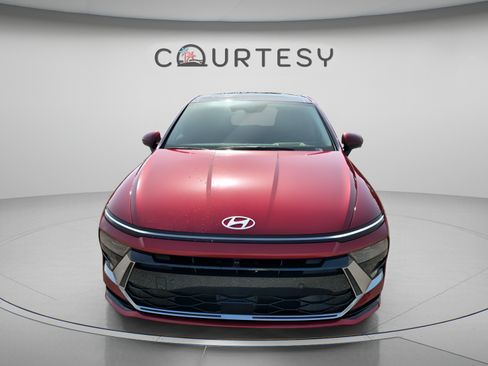 New 2026 Hyundai Sonata Limited FWD image 8
