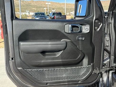 New 2026 Jeep Gladiator Mojave image 26