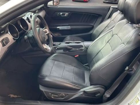 Used 2015 Ford Mustang Premium RWD image 29