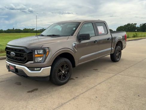 Used 2023 Ford F150 XLT image 4