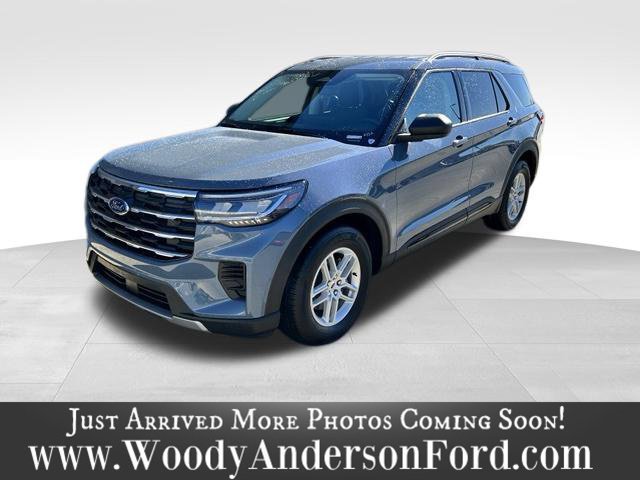 Used 2026 Ford Explorer Active RWD image 1