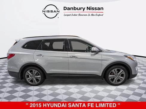 Used 2015 Hyundai Santa Fe Limited w/ Option Group 04 AWD/4WD image 2