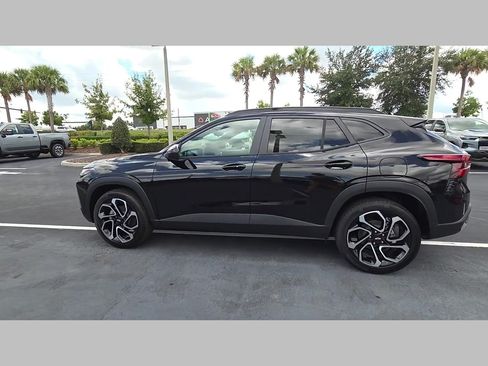 New 2026 Chevrolet Trax RS w/ Sunroof Package FWD image 25