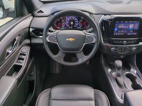 Certified 2023 Chevrolet Traverse Premier image 19