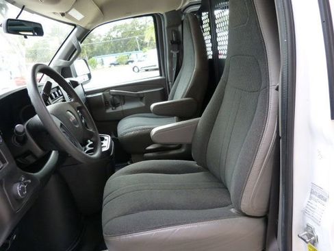 Used 2023 GMC Savana 2500 w/ Driver Convenience Package image 27