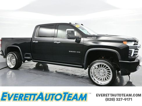 Used 2022 Chevrolet Silverado 2500 High Country w/ Z71 Off-Road Package AWD/4WD image 1