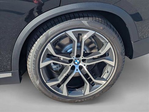 New 2026 BMW X5 xDrive50e w/ Premium Package AWD/4WD image 9