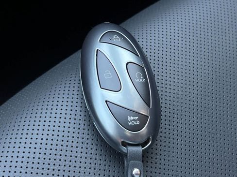 New 2025 Hyundai Tucson Limited image 25