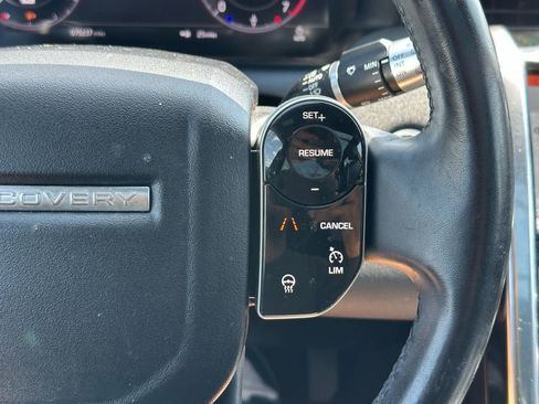 Used 2020 Land Rover Discovery Sport S image 39