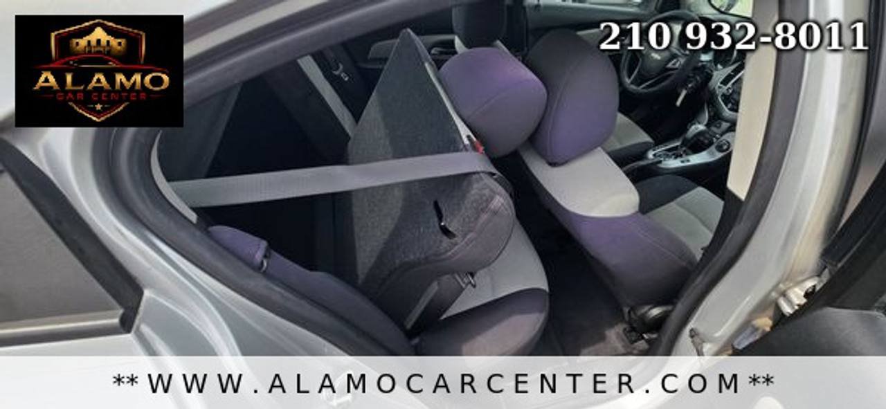 Used 2014 Chevrolet Cruze LS FWD image 21