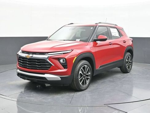 New 2026 Chevrolet TrailBlazer LT w/ Convenience Package FWD image 3