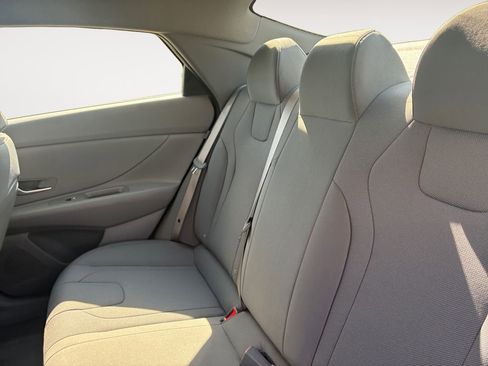 New 2026 Hyundai Elantra SE image 13