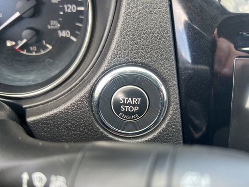 Used 2017 Nissan Rogue Sport SV w/ SV All-Weather Package image 60