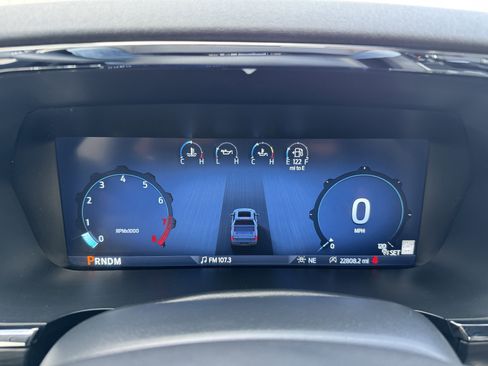 Used 2024 Ford F150 Lariat AWD/4WD image 11