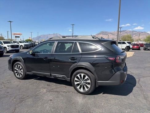 Used 2025 Subaru Outback Limited AWD/4WD image 9