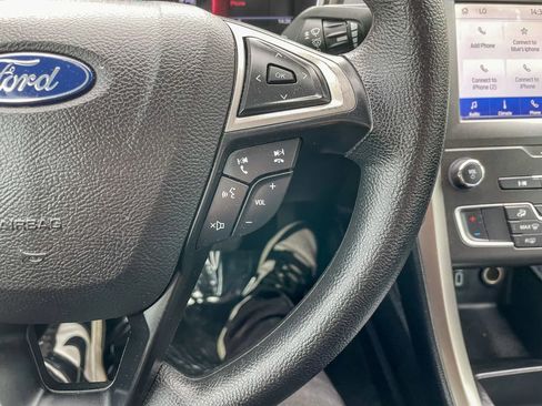 Used 2020 Ford Fusion SE FWD image 29