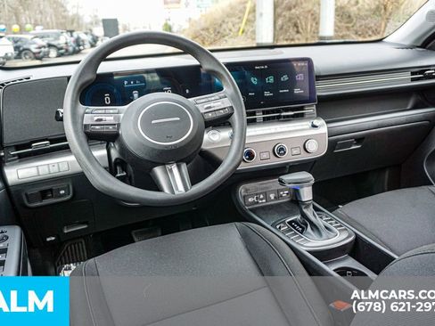 Used 2025 Hyundai Kona SE image 27