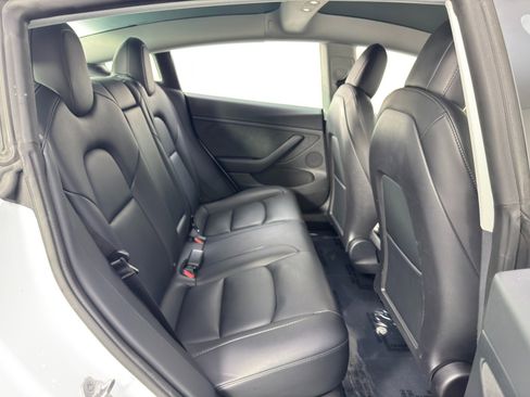 Used 2022 Tesla Model 3 Long Range image 40