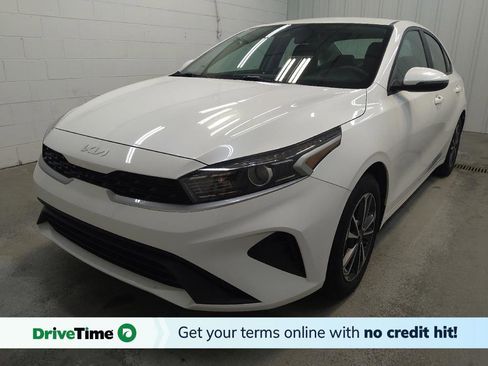 Used 2023 Kia Forte LXS w/ LXS Technology Package FWD image 1