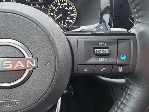 Used 2023 Nissan Pathfinder SL w/ Black Appearance Package FWD image 22