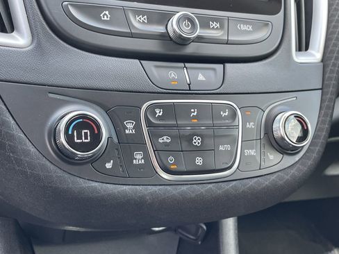 Used 2024 Chevrolet Malibu LT FWD image 23