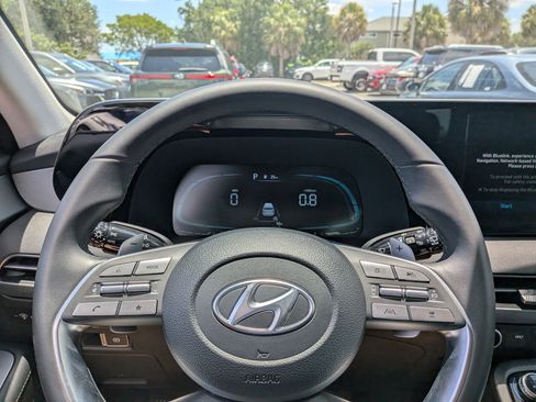 Used 2023 Hyundai Palisade SEL FWD image 29