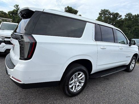 New 2026 Chevrolet Suburban LT w/ Comfort Package RWD image 8