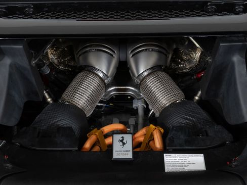 Used 2024 Ferrari 296 GTS image 19