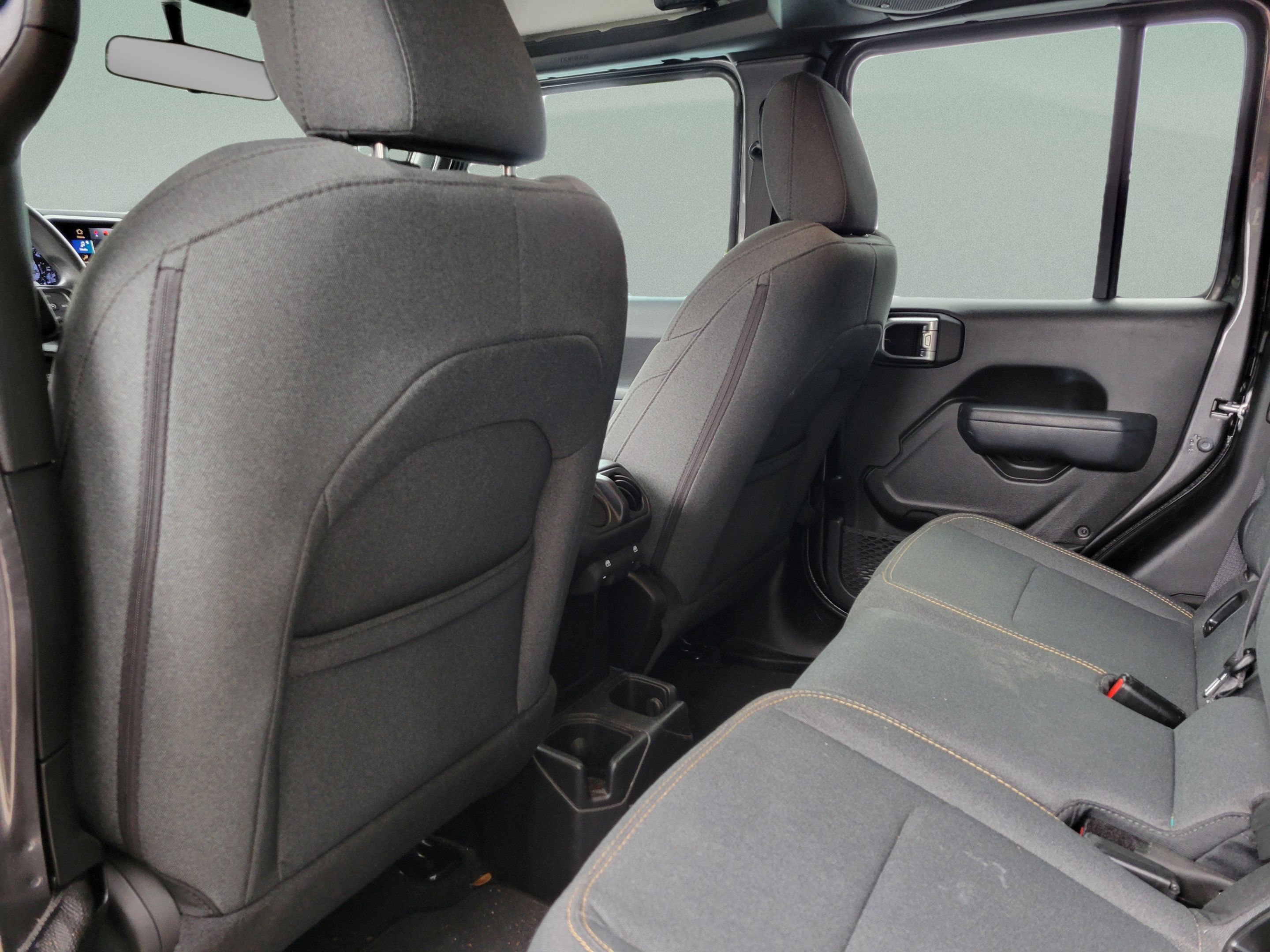 Used 2025 Jeep Gladiator Sport AWD/4WD image 8