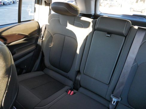 Used 2023 Jeep Grand Cherokee Laredo w/ Luxury Tech Group I image 12