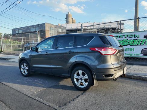 Used 2016 Ford Escape SE w/ SE Cold Weather Package AWD/4WD image 6