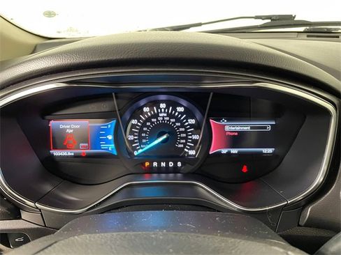 Used 2018 Ford Fusion Titanium image 5