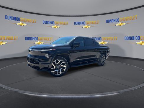Used 2024 Chevrolet Silverado EV RST image 7