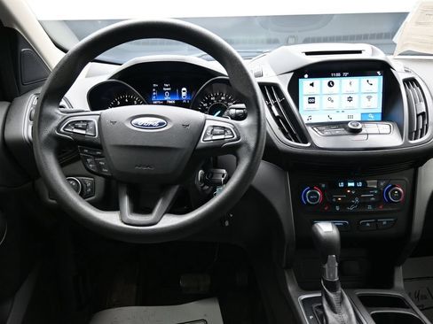Used 2017 Ford Escape SE w/ Equipment Group 201A FWD image 13
