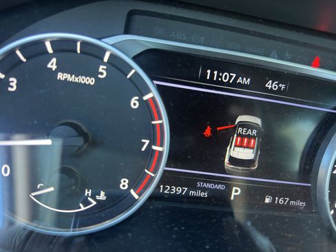 Used 2023 Nissan Rogue SV w/ SV Premium Package image 4