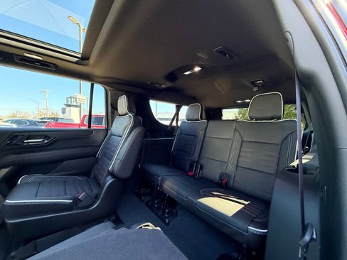 New 2026 GMC Yukon XL AT4 Ultimate AWD/4WD image 28