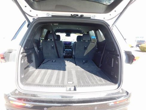 Used 2025 Buick Enclave Sport Touring image 26