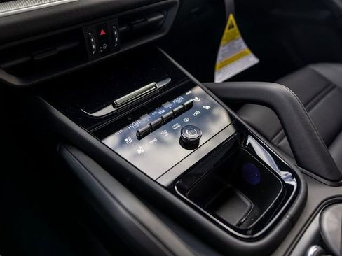 New 2026 Porsche Cayenne S AWD/4WD image 33