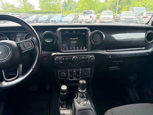 Used 2022 Jeep Wrangler Unlimited Sport AWD/4WD image 18