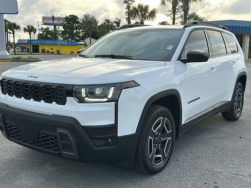 New 2026 Jeep Cherokee Laredo AWD/4WD image 2