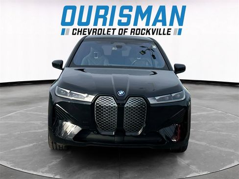 Used 2023 BMW iX xDrive50 w/ Premium Package image 8