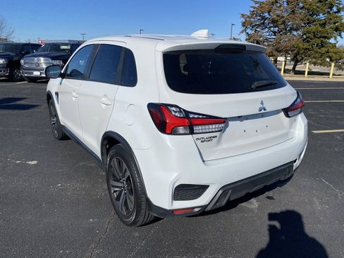 Used 2021 Mitsubishi Outlander Sport SE image 7