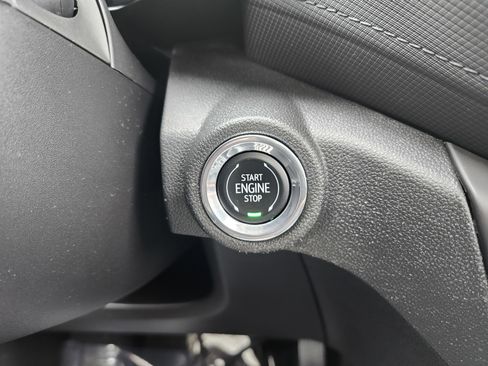 Used 2023 Chevrolet TrailBlazer LT w/ Sun and Liftgate Package AWD/4WD image 8