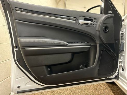 Used 2023 Chrysler 300 Touring L w/ Popular Equipment Group image 13