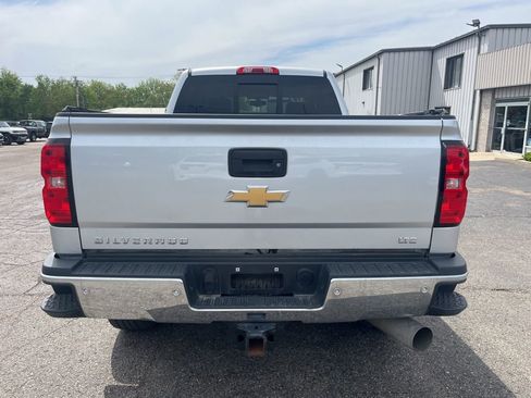 Used 2019 Chevrolet Silverado 2500 LTZ w/ LTZ Plus Package AWD/4WD image 4